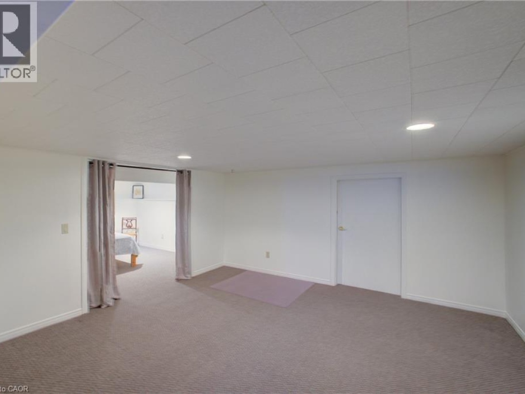 54 SPRINGWOOD Crescent, 