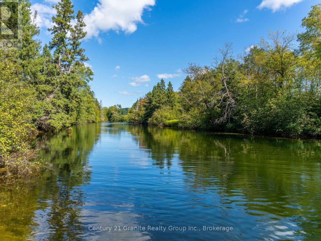 4324 Deep Bay Road, Gull Lake