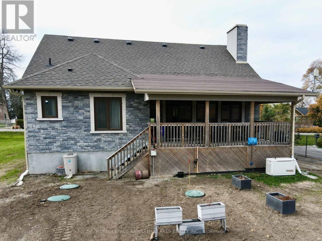 2501 Lakeshore Drive, Lake Simcoe
