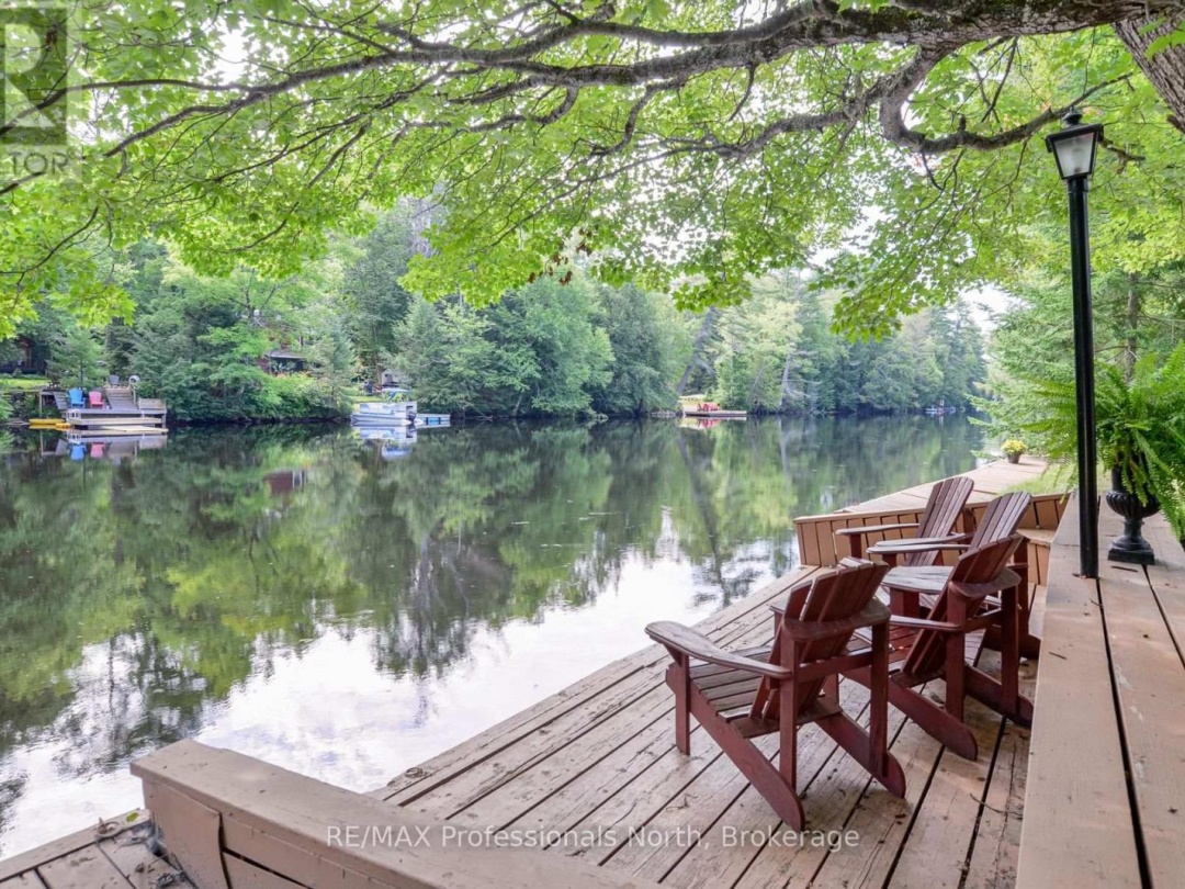 1074 HOLIDAY PARK DRIVE, 