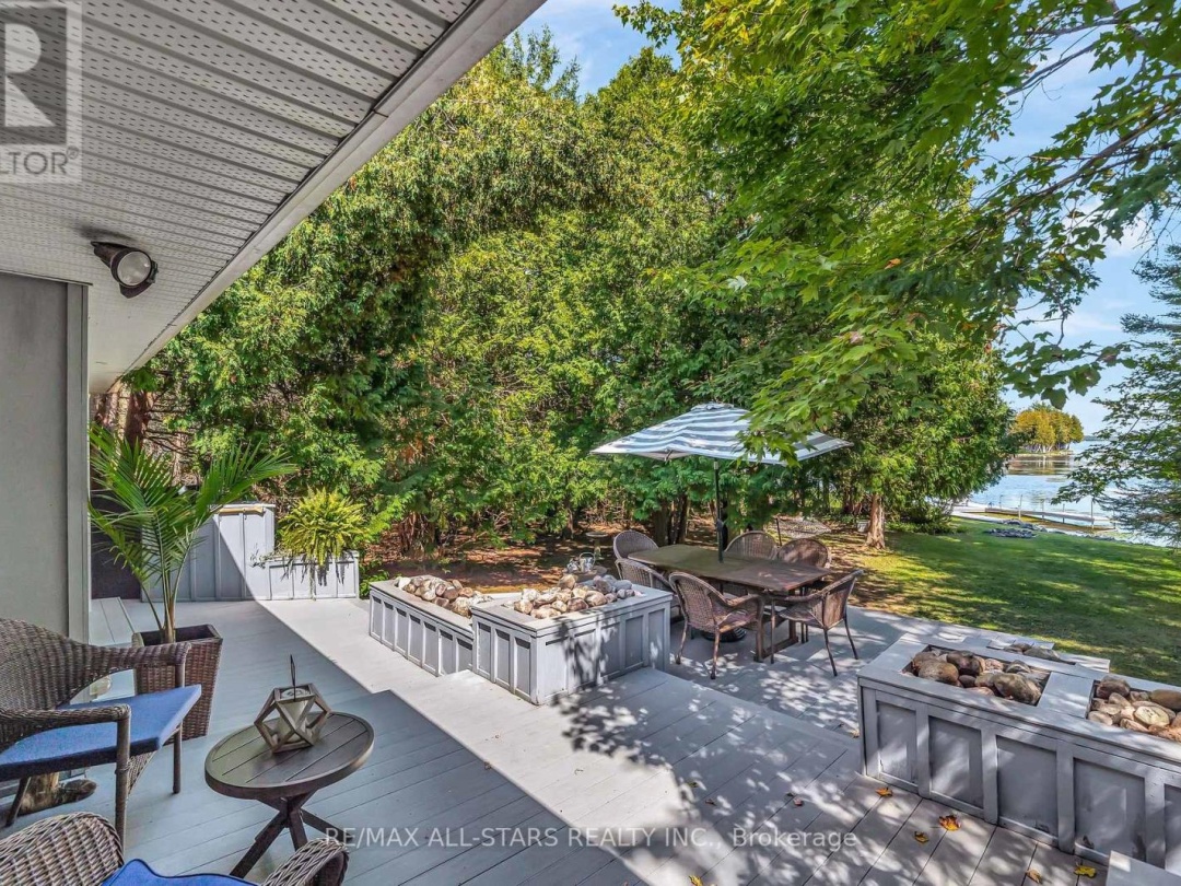 50 BAYVIEW ESTATE ROAD, 