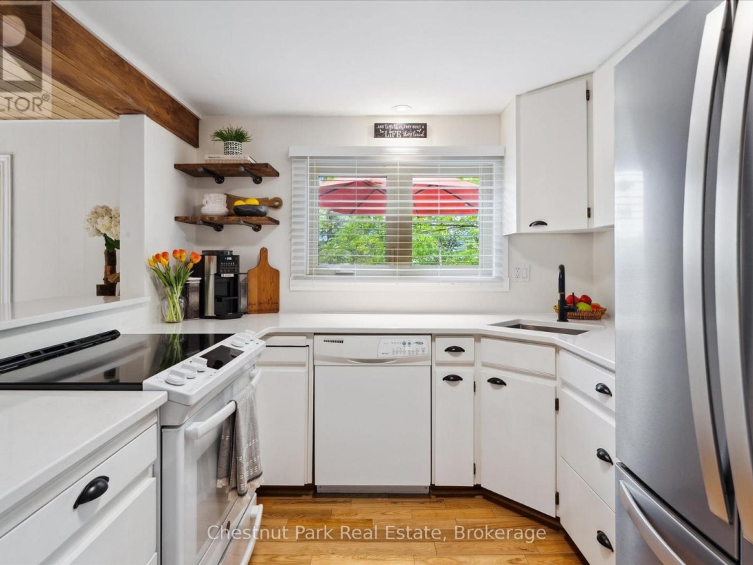 218 North Drive, Lake Vernon