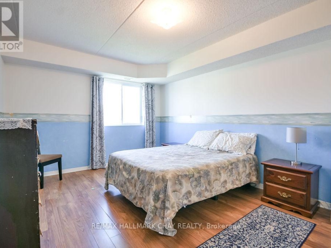 203 - 125 BOND STREET, 