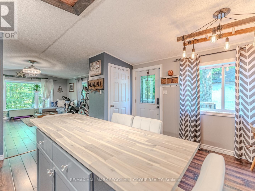 7498 ISLAND CRESCENT, 