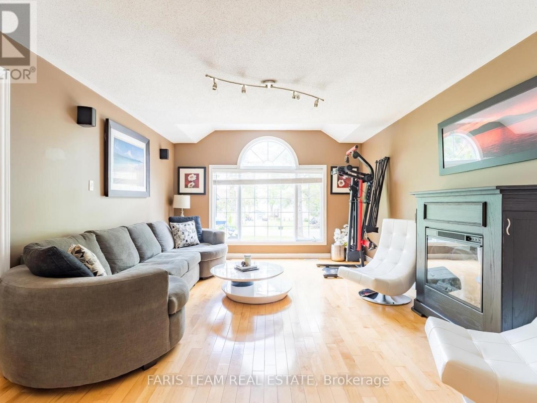 85 FULSOM CRESCENT, 