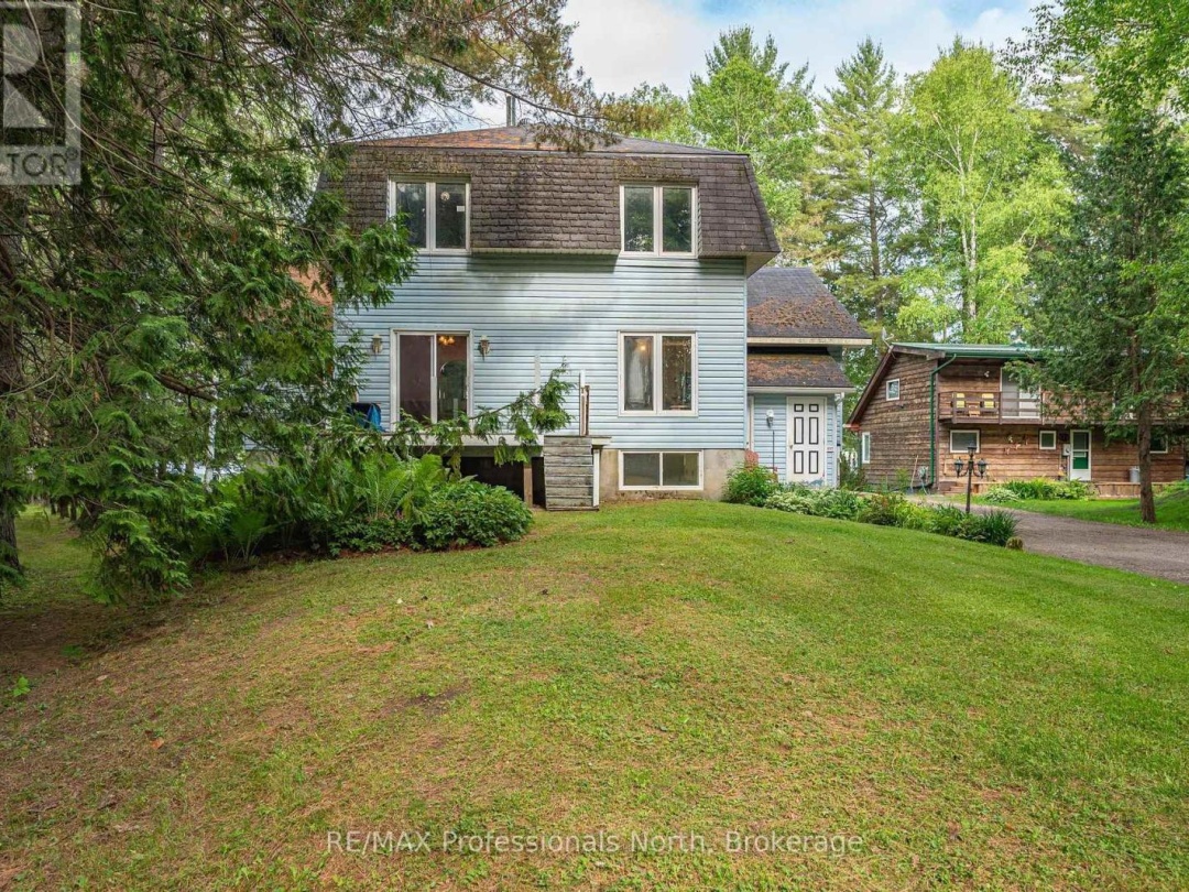 1015 BLACKBERRY LANE, 