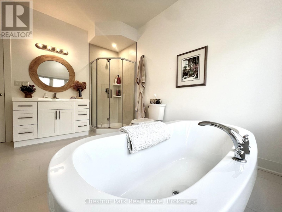 28 - 8 WILLIAM JAMES COURT, 