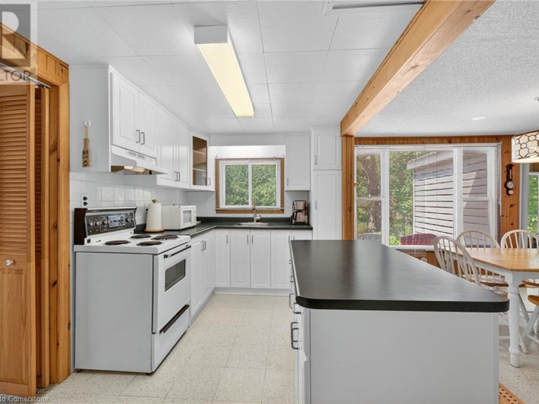 92 SHADOW LAKE RD 28 Road, 