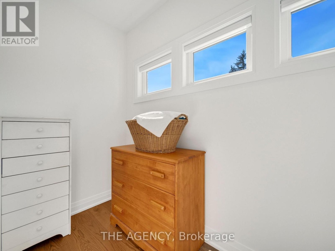 3963 Hilltop Road, Ramara