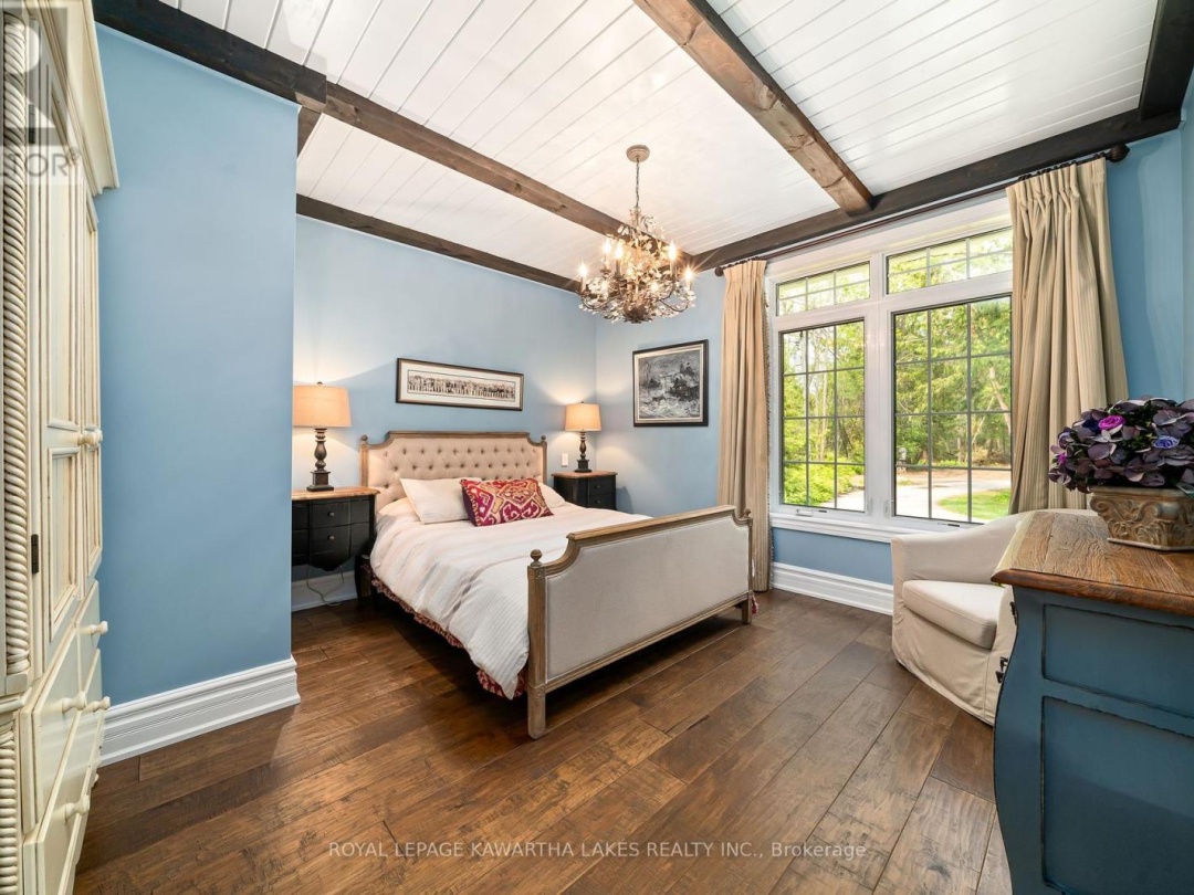 1484 COUNTY ROAD 8, 