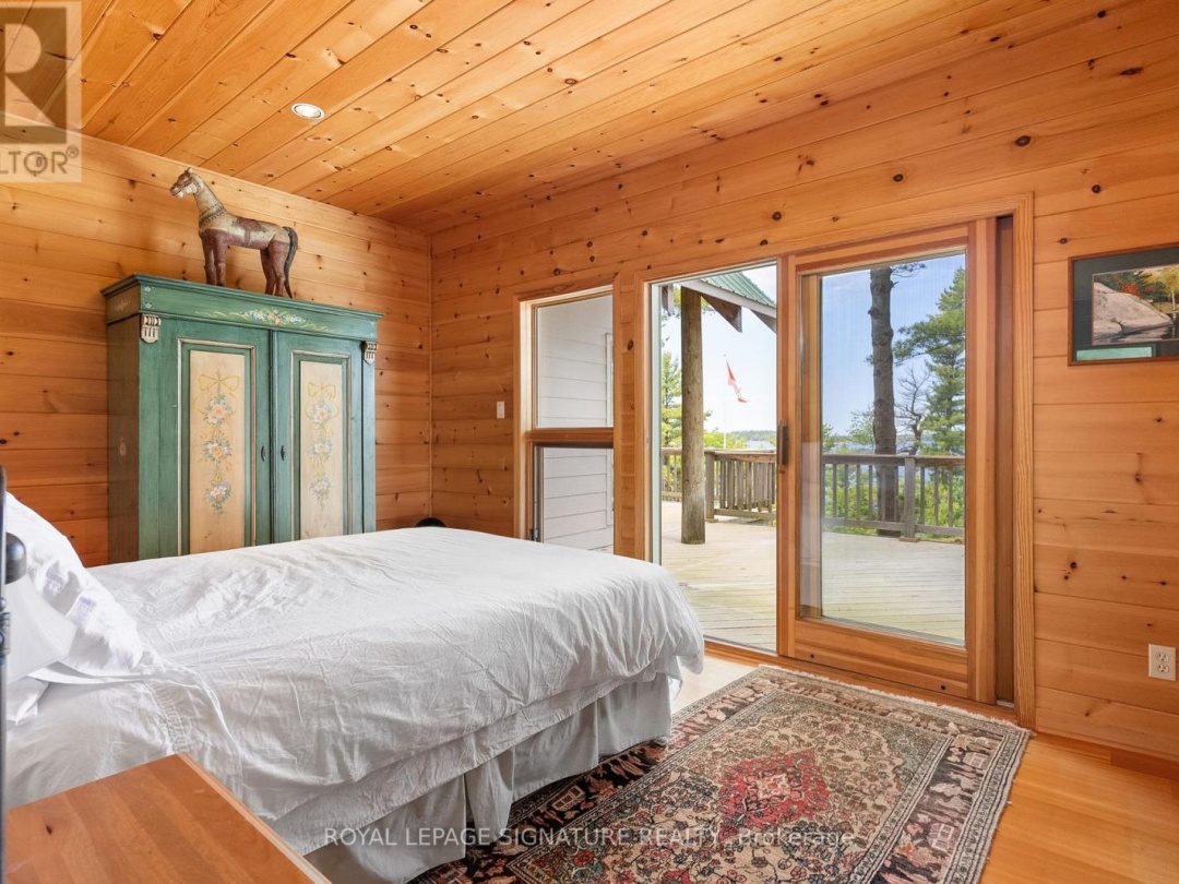 B350 Echo Island, Georgian Bay