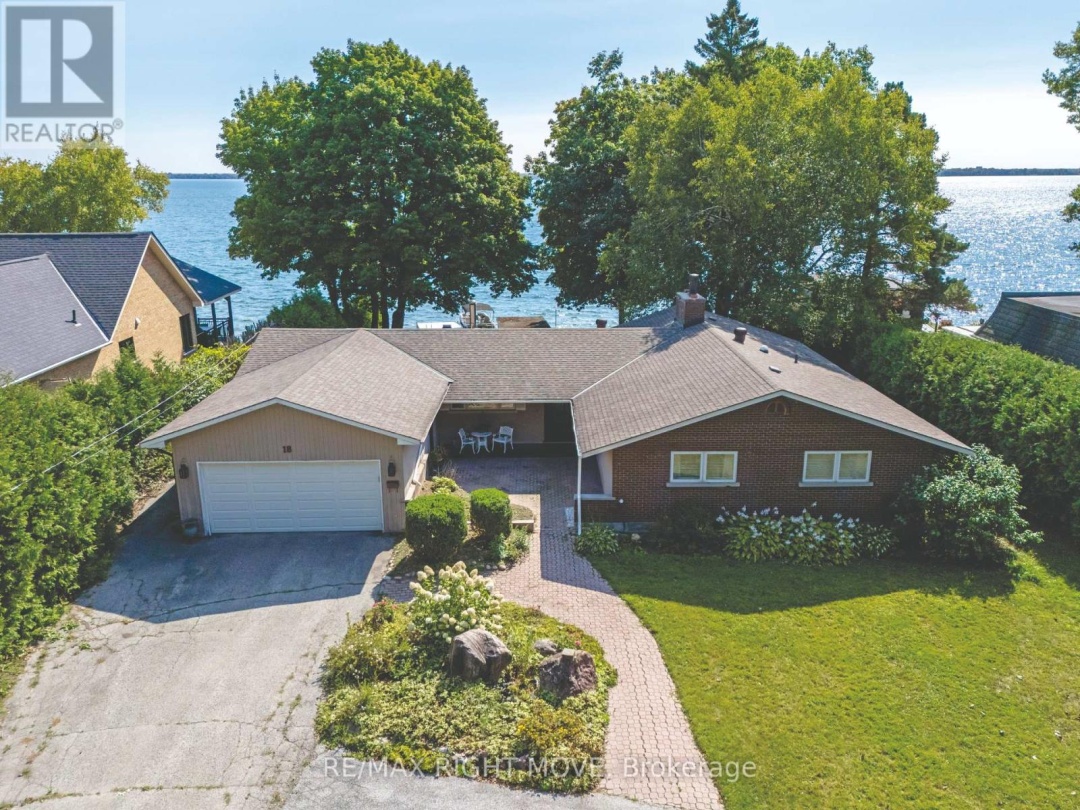 18 MAPLE DRIVE, 