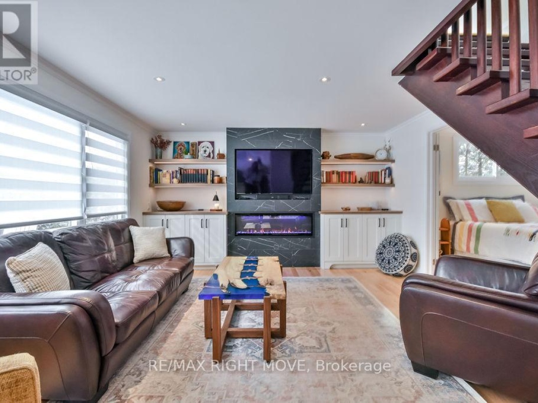 668 BROADVIEW AVENUE, 