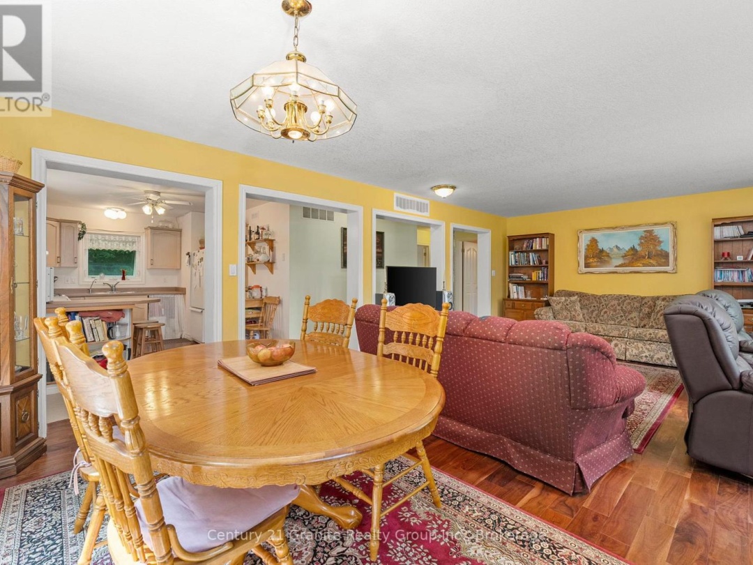 1753 NORTHSHORE ROAD, Maple Lake