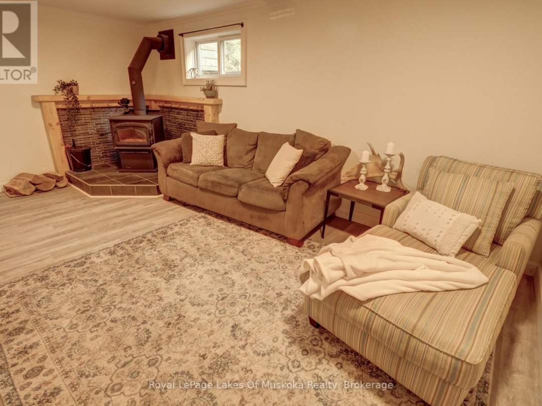 38 FLORENCE STREET W, 