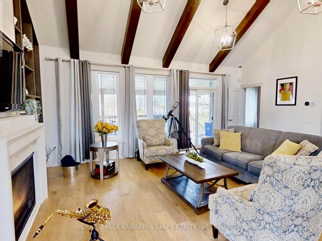 2501 Lakeshore Drive, Lake Simcoe