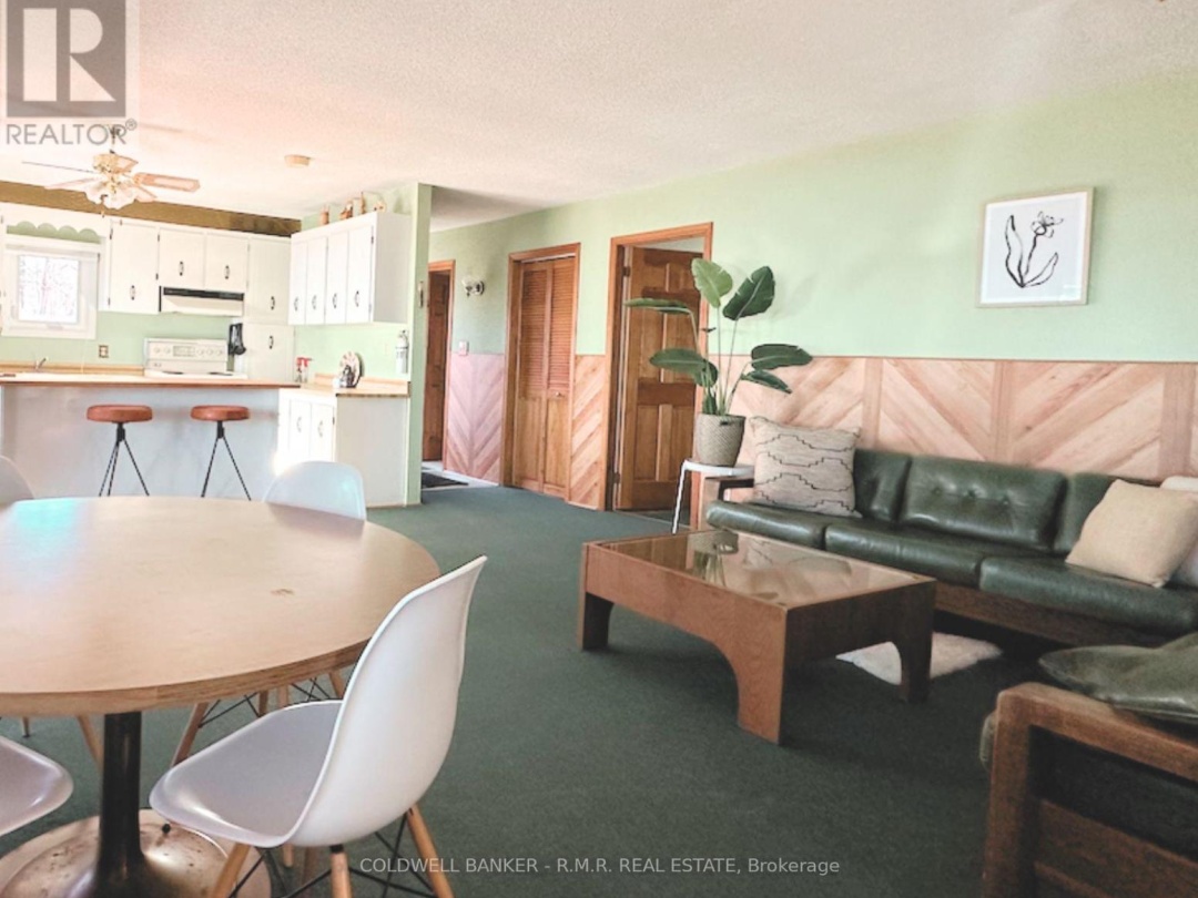 3493 Southwood Beach Boulevard, St John Lake