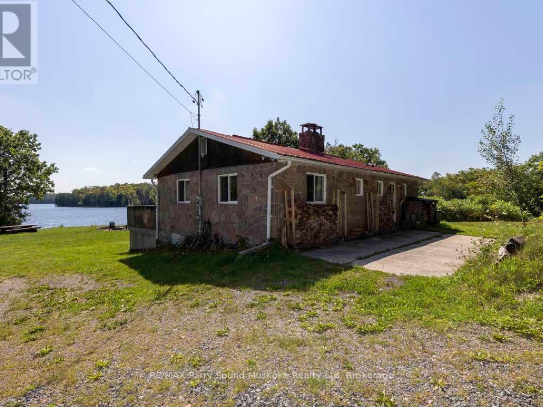 122 GREY OWL ROAD, 