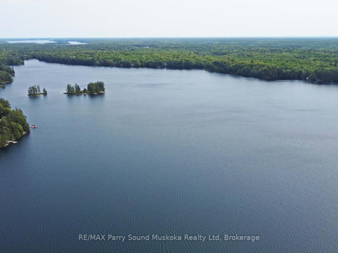 49 Bayshore Drive, Clear Lake