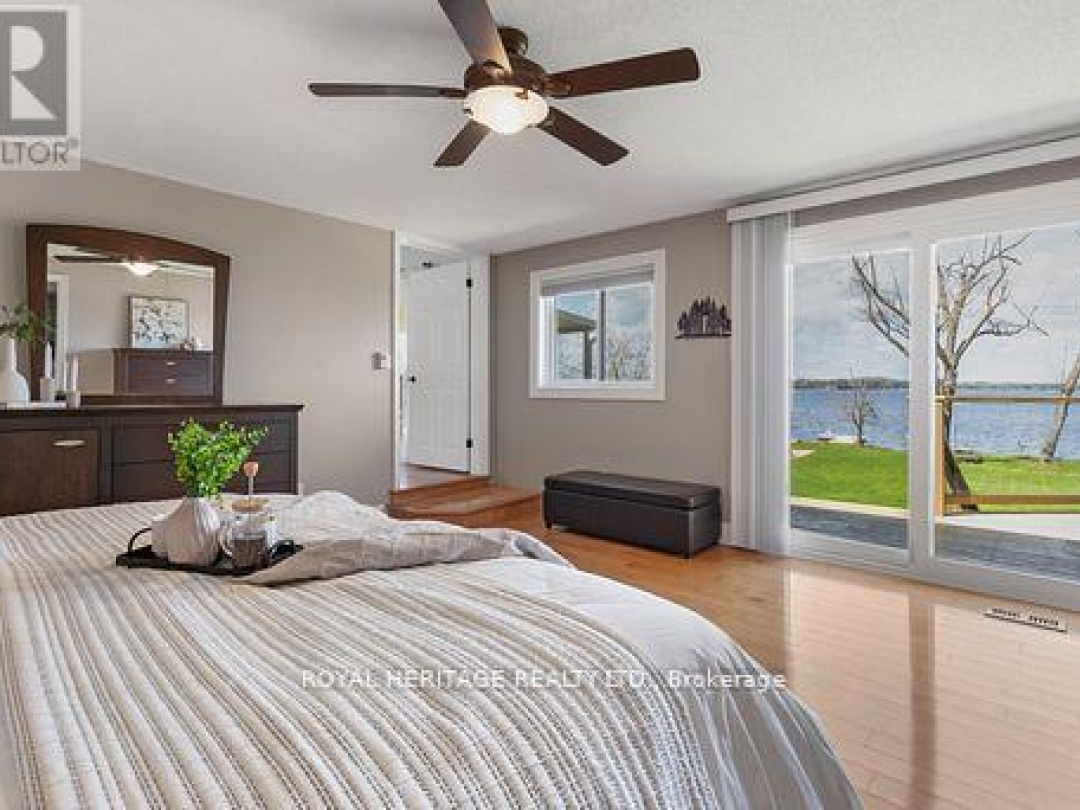 7 NORTH SERVICE ROAD, 