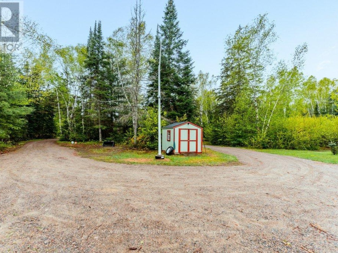 1080 Queen's Line Road, Minden Hills
