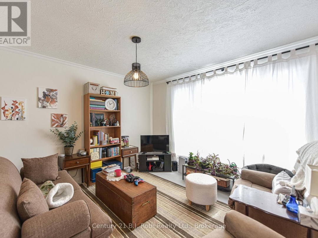 311 James Street E, Orillia