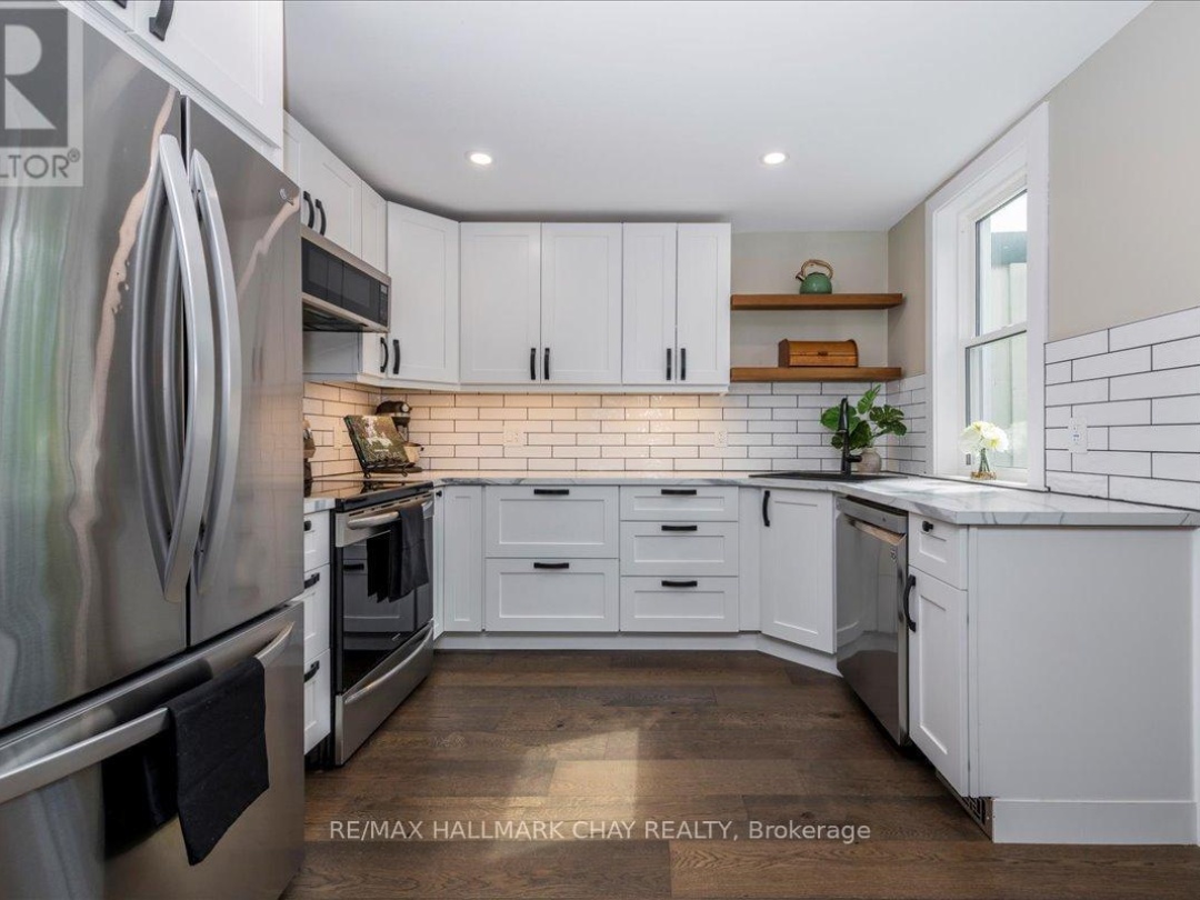 3366 MUSKOKA STREET, 
