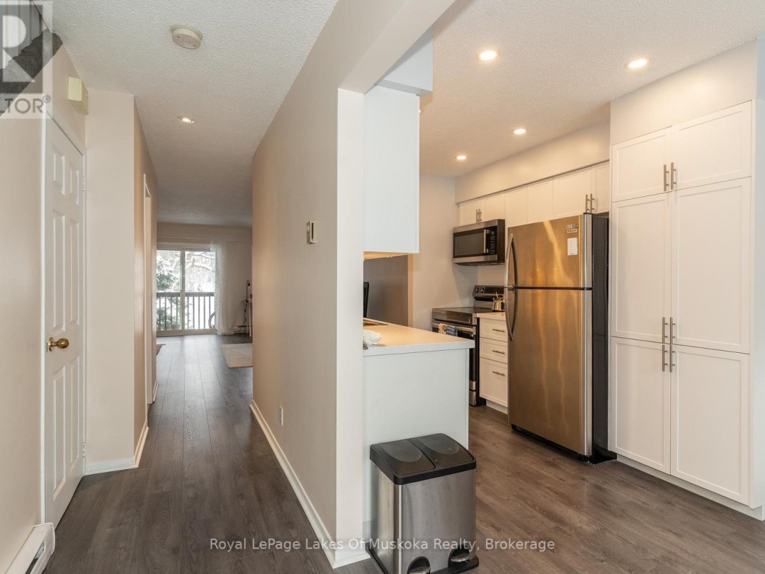10 - 142 ECCLESTONE DRIVE, 