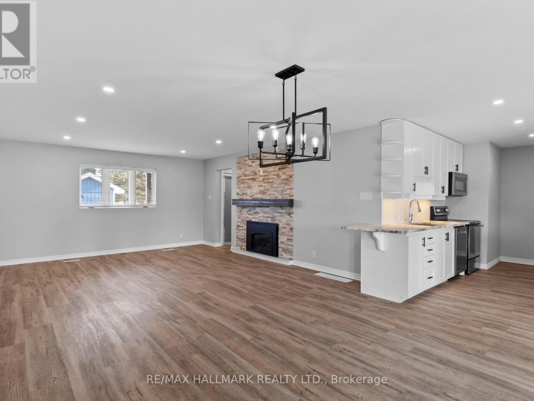 13 Pinetree Court, Lake Simcoe
