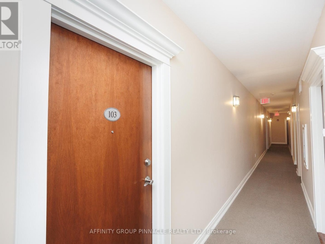 103 - 94 FRANCIS STREET W, 