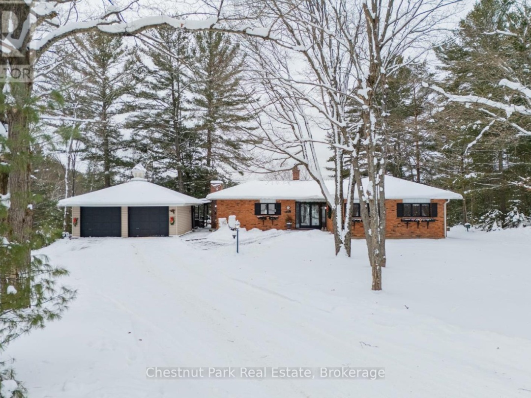 652 NORTH WASEOSA LAKE ROAD, 