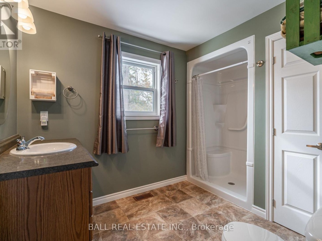 35 Elder Street, Sturgeon Lake