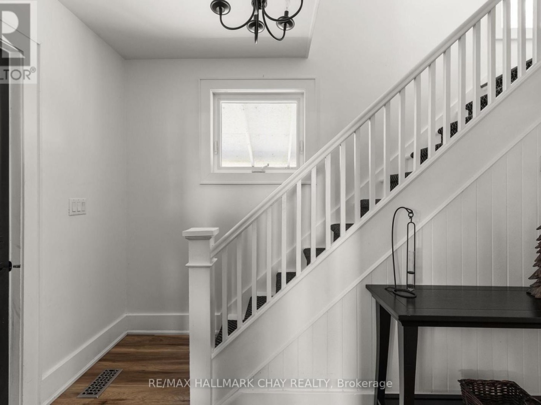 1866 WARMINSTER SIDE ROAD, 