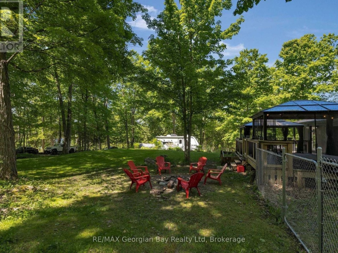 1745 TWIN OAKS CRESCENT, Matchedash 