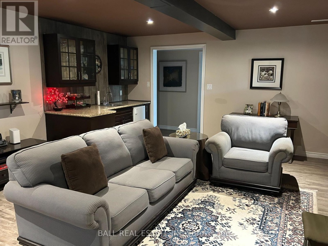 41 SOUTH HARBOUR DRIVE, 