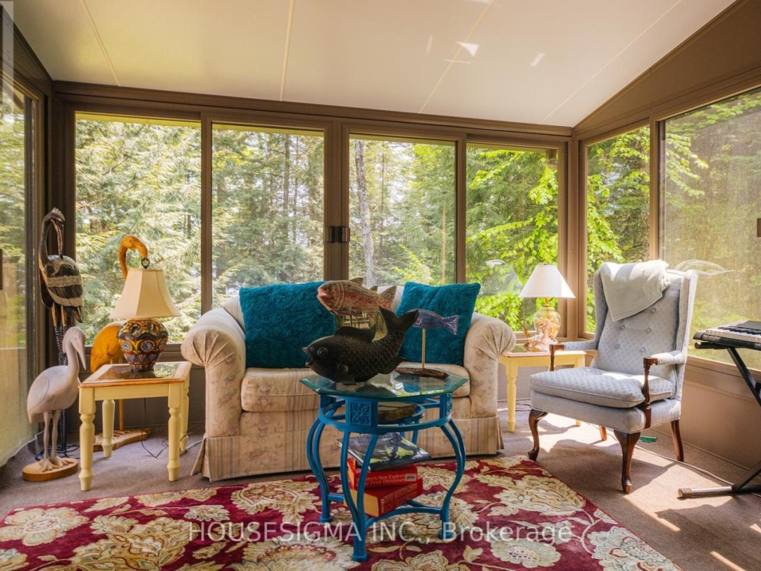 1208 Minnow Drive, Kennisis Lake