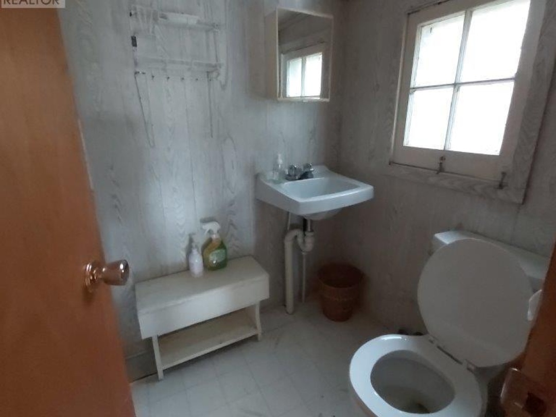 1 1 1051 Wigwam Lodge Road, Kahshe Lake