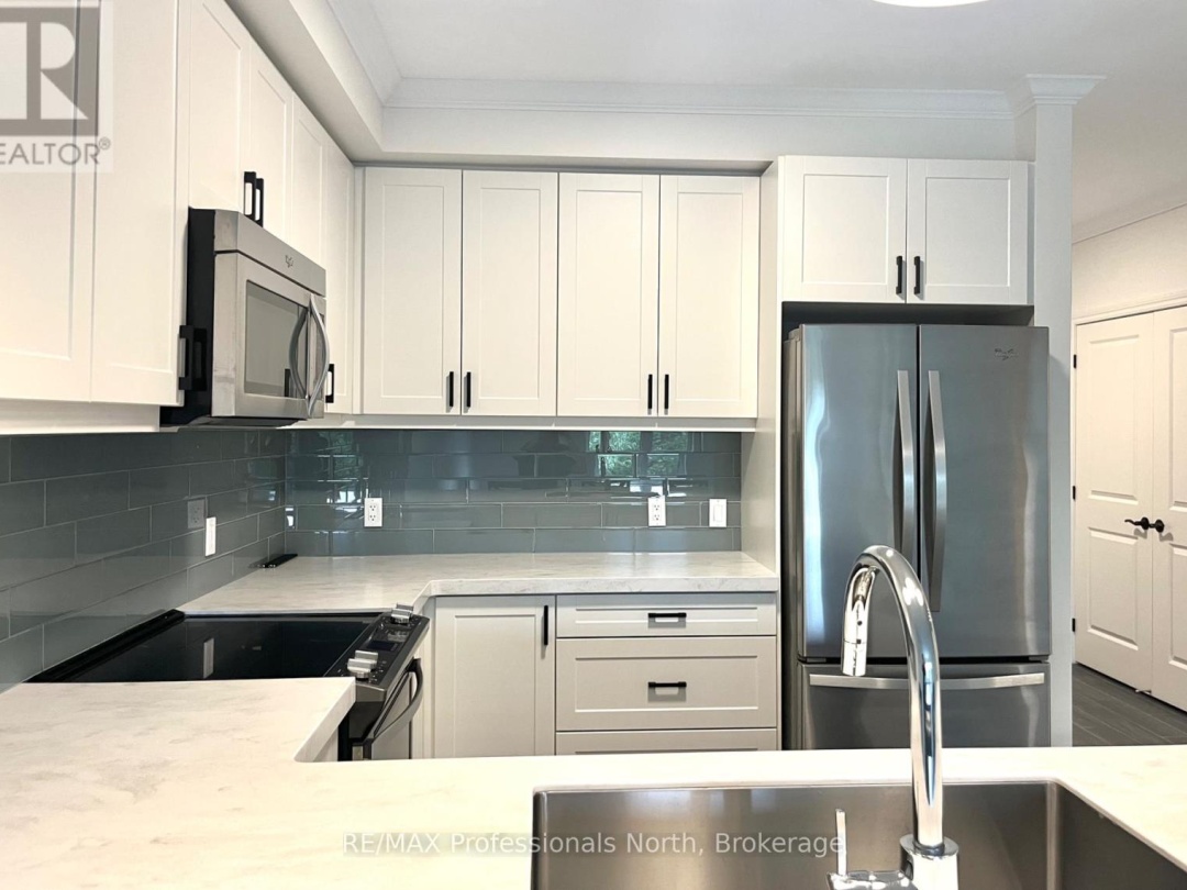 204 - 4 LAKE AVENUE, 