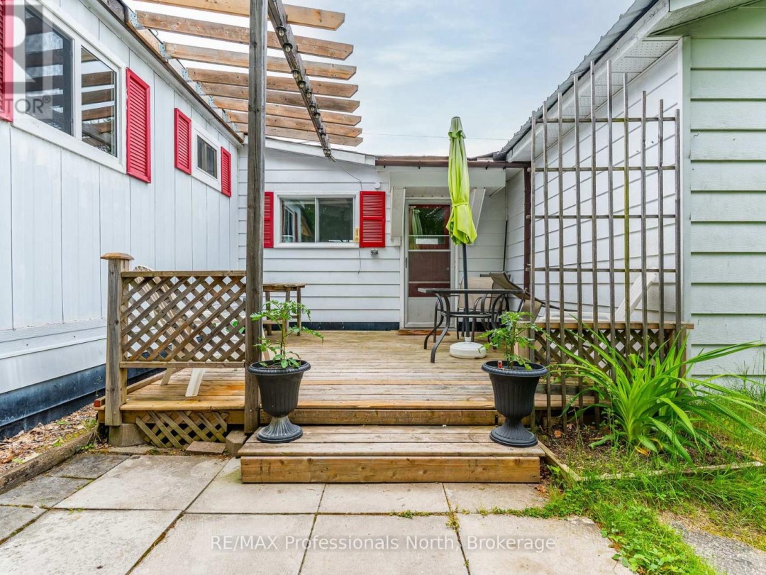 1025 SEVENTH LANE, 
