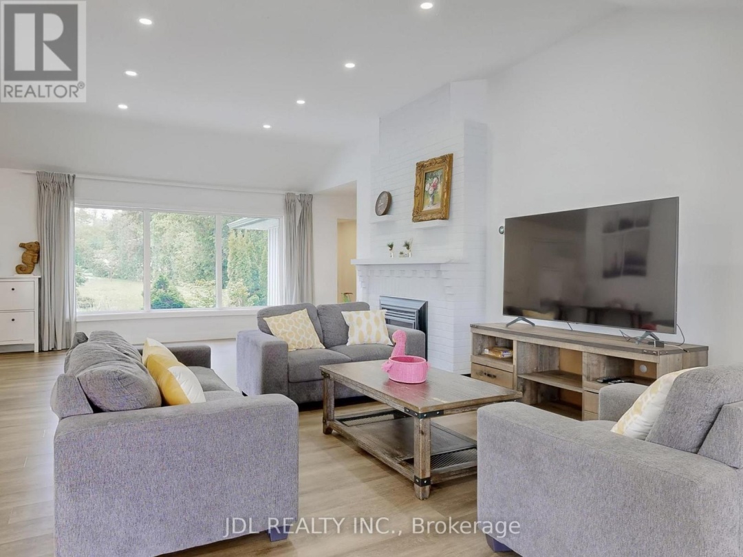 25220 Maple Beach Road, Lake Simcoe