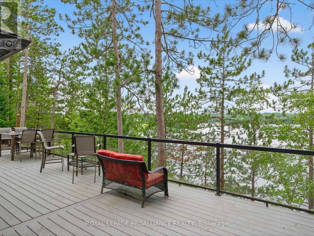1051 TAPOKE LANE, 