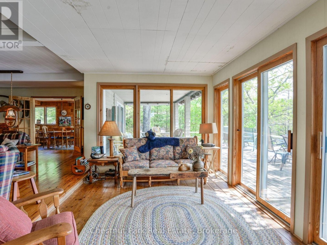 8 - 1869 MUSKOKA 118 ROAD W, 