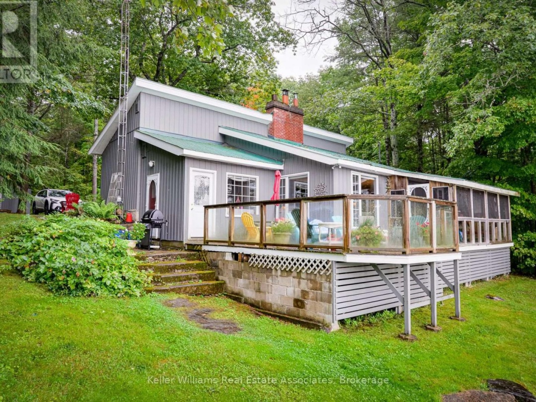 1029 LAKESHORE DRIVE, Lake Muskoka