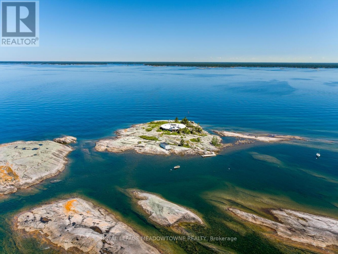 2 3700 THE TABLE ROCK ISLANDS, 