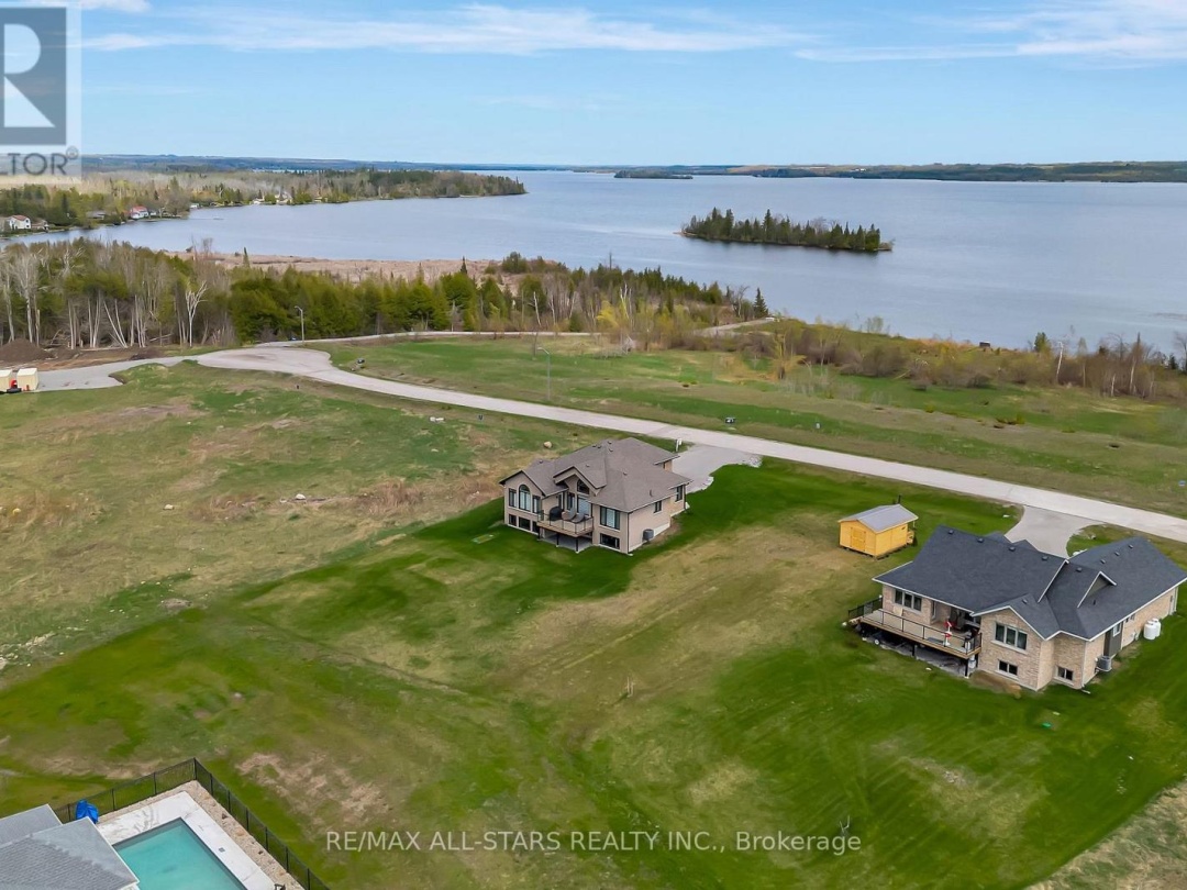16 AVALON DRIVE, Sturgeon Lake