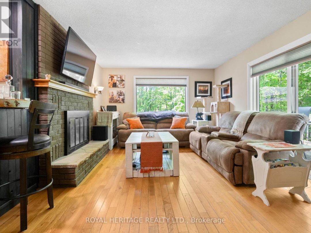 65 BESSIE AVENUE N, 