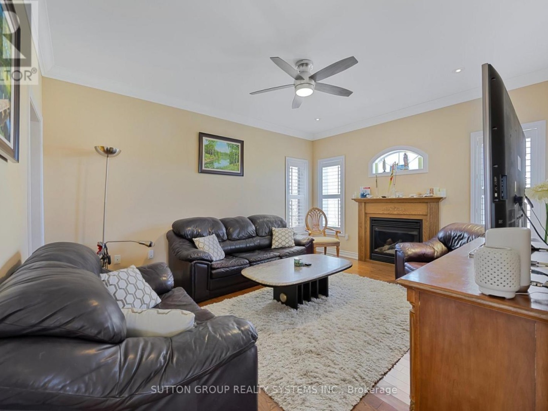 72 MCDERMITT TRAIL, 
