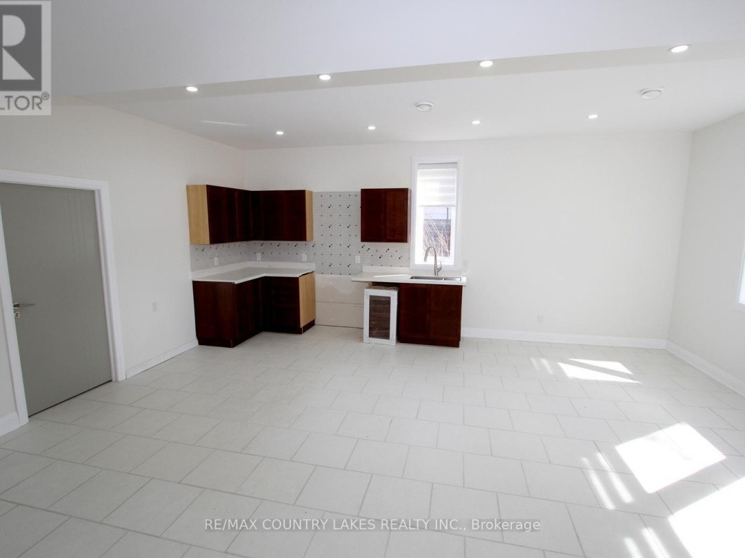 20A Hargrave Road, Mitchell Lake
