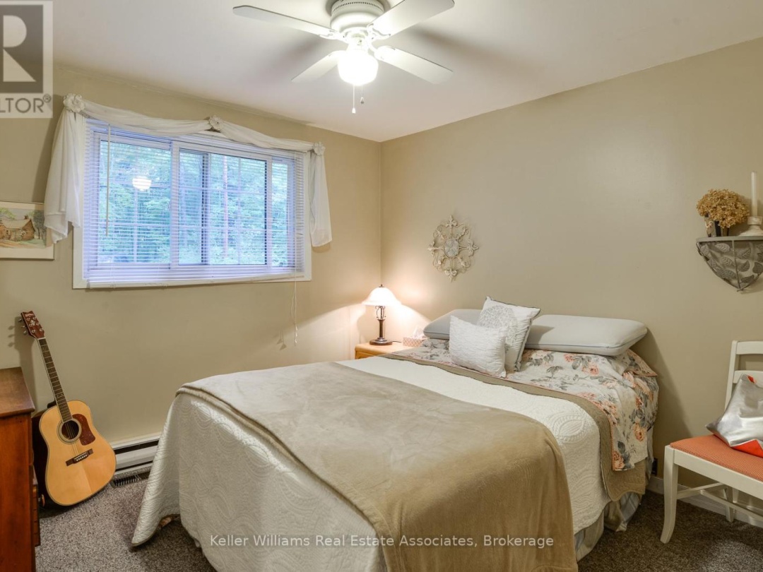 1029 LAKESHORE DRIVE, Lake Muskoka