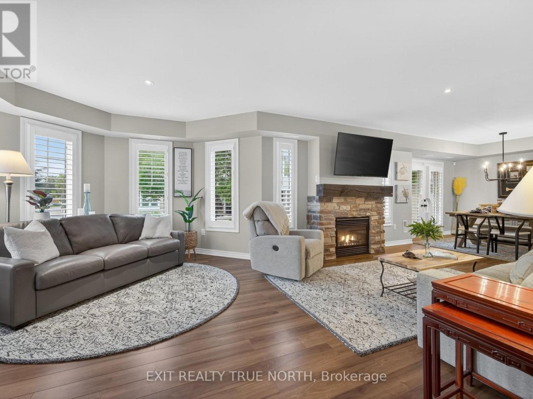 15 - 2 CARNOUSTIE LANE, 